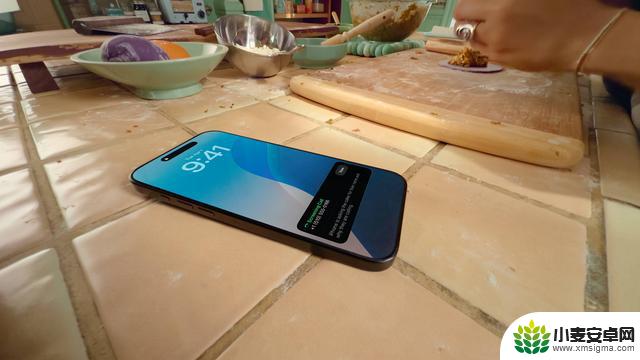 苹果发布最激进的 iPhone 系统更新!iOS 26 采用玻璃设计,iPad 迎来史诗级升级,苹果 AI 发展计划待明年再说