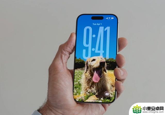 iOS 26正式推出:全新液态玻璃风格UI设计大更新