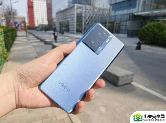 不再为续航焦虑，推荐3款性价比超高的手机，电池达到6000mAh