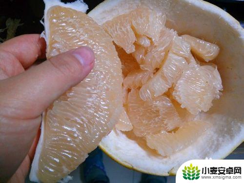柚子怎么去皮不伤手机 用简单又快速的技巧剥离柚子皮