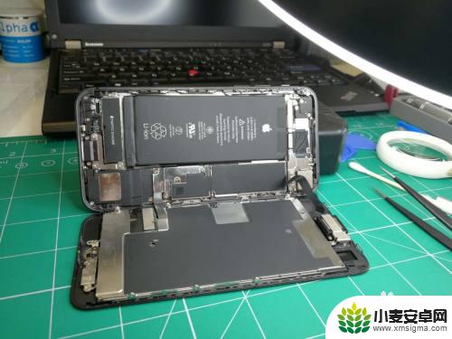 iphone距离感应器坏了怎么办 iPhone打电话不黑屏距离感应器失灵的解决方案及注意事项