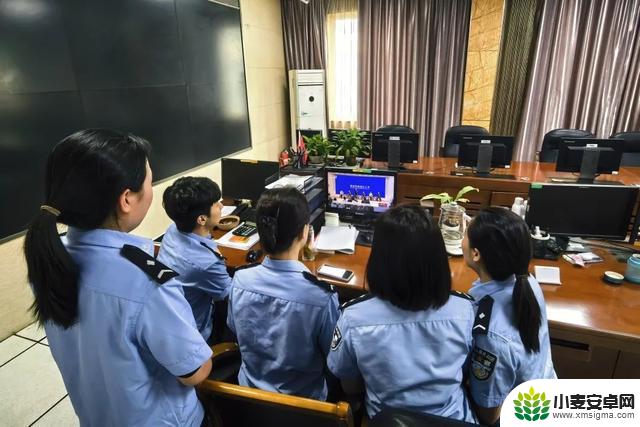 四川公安举办“新征程上的奋斗者”中外记者见面会,受热烈欢迎!